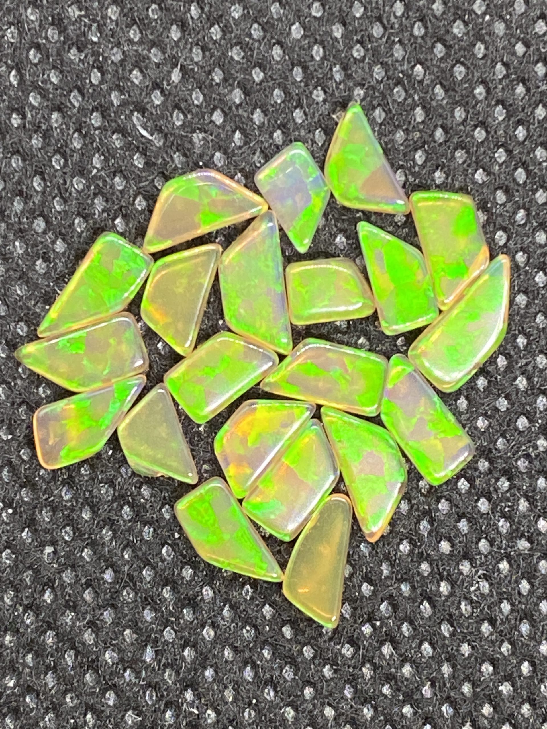 Tangie Small Flat Tumbled Opal Gram